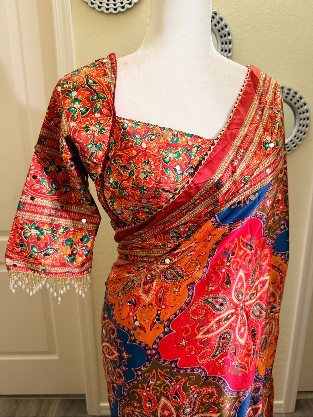 Saree - Picture 6 of 10